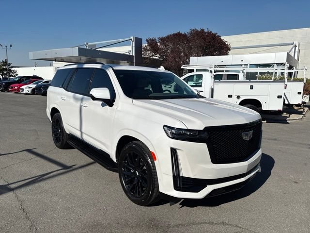 Used 2022 Cadillac Escalade Sport Platinum w/ LPO, ONYX Package AWD/4WD image 4