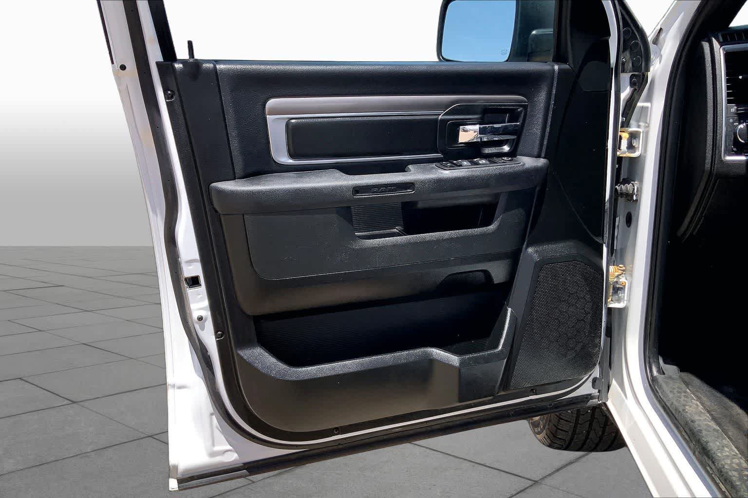 Used 2024 RAM 1500 Warlock AWD/4WD image 22