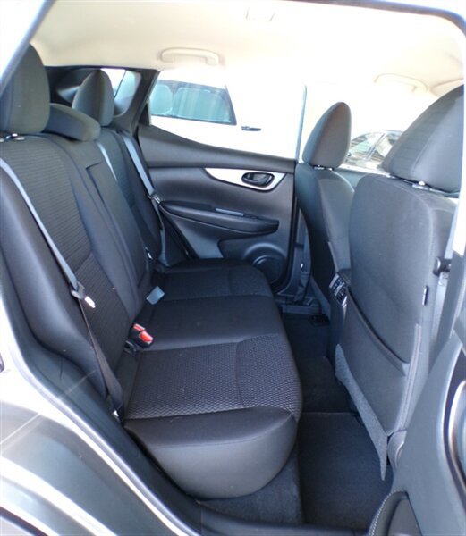 Used 2017 Nissan Rogue Sport S w/ S Appearance Package FWD image 24