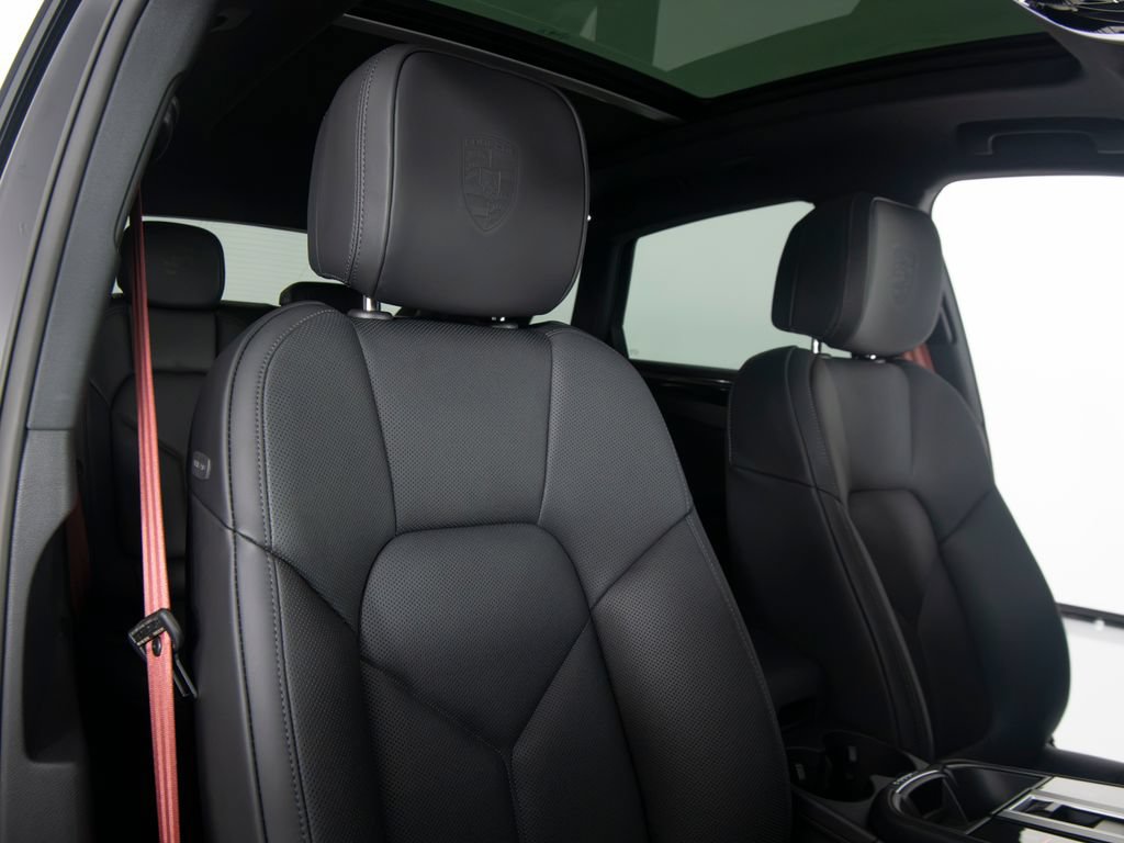 New 2026 Porsche Macan S AWD/4WD image 39