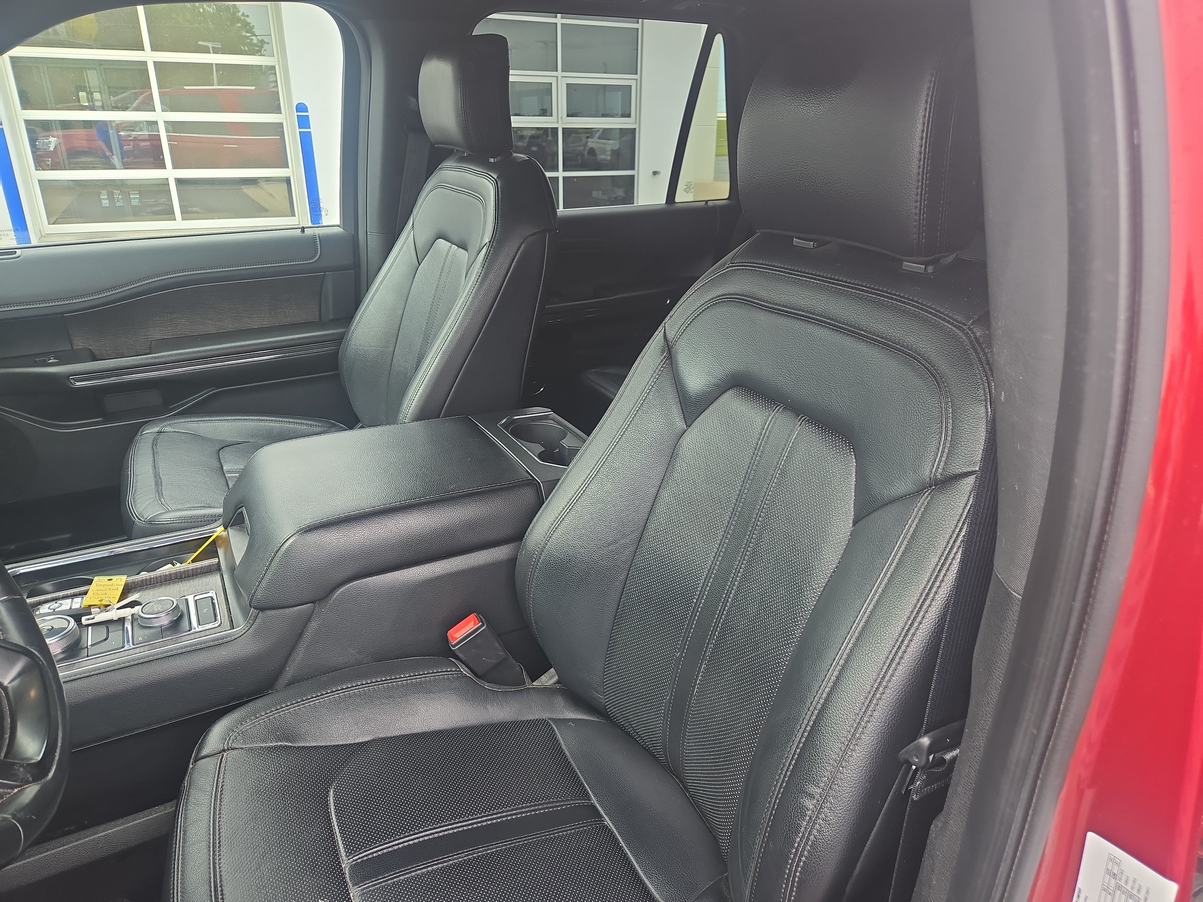 Used 2019 Ford Expedition Limited w/ Driver Assistance Package AWD/4WD image 18