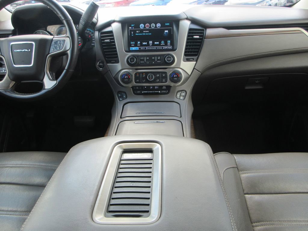 Used 2020 GMC Yukon XL Denali image 17