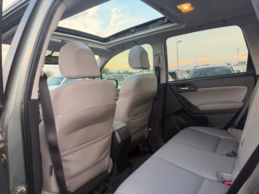 Used 2015 Subaru Forester 2.5i Limited w/ Popular Package #2 AWD/4WD image 8