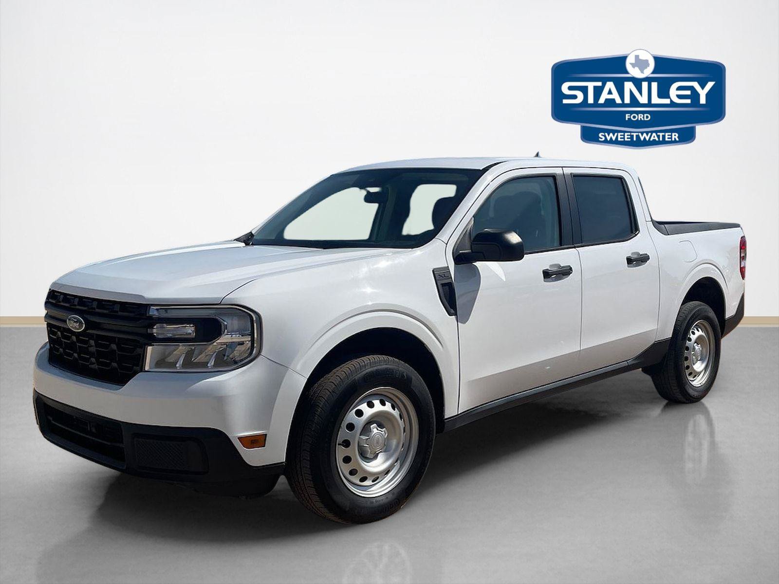 Used 2023 Ford Maverick XL FWD image 3