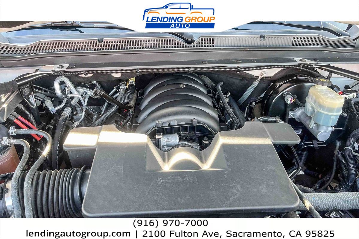 Used 2020 Chevrolet Suburban LT w/ Luxury Package image 26