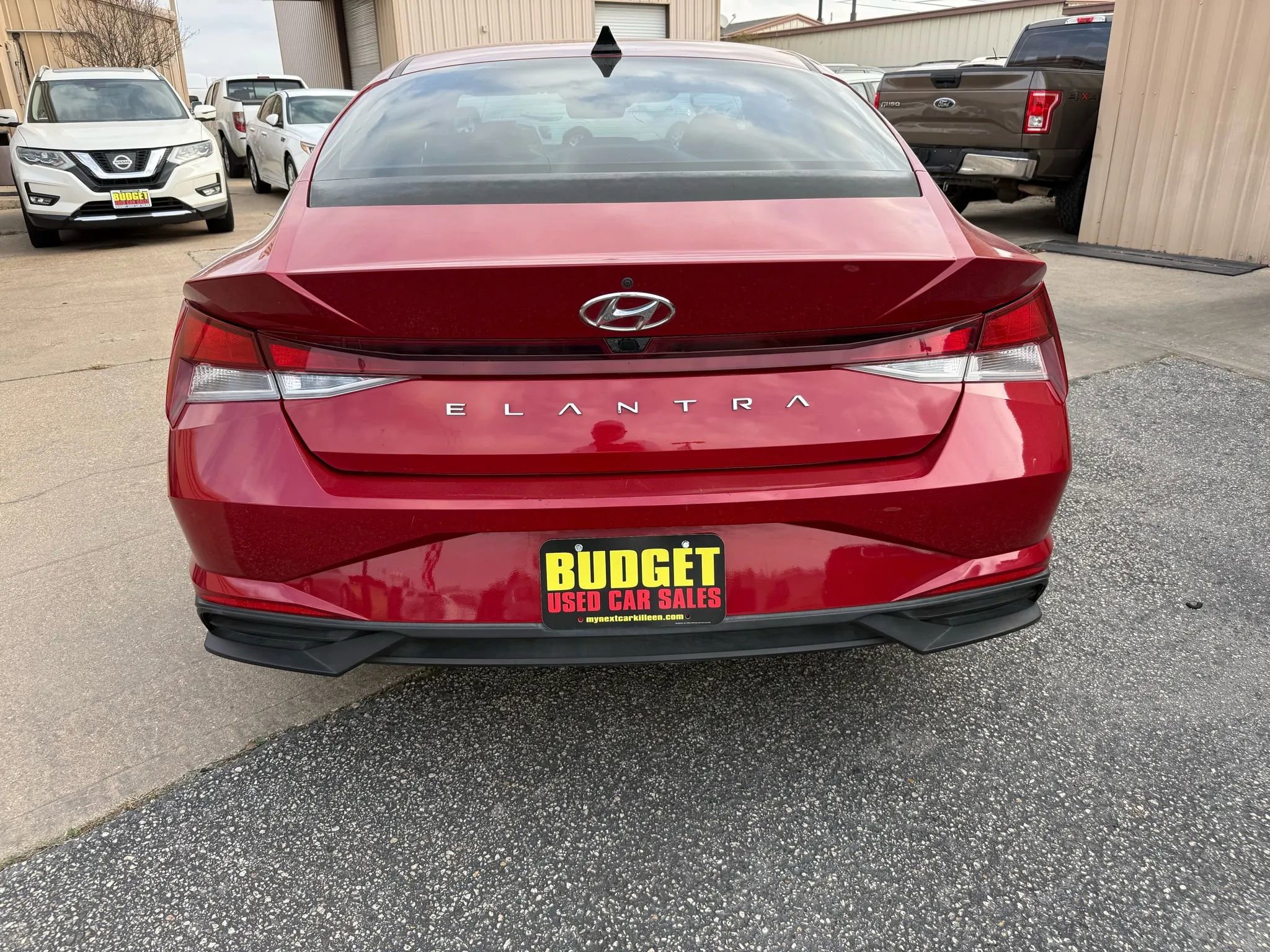 Used 2021 Hyundai Elantra SEL image 6