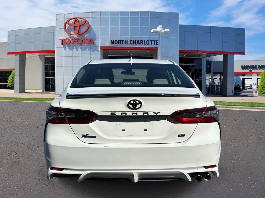 Used 2023 Toyota Camry SE FWD image 7