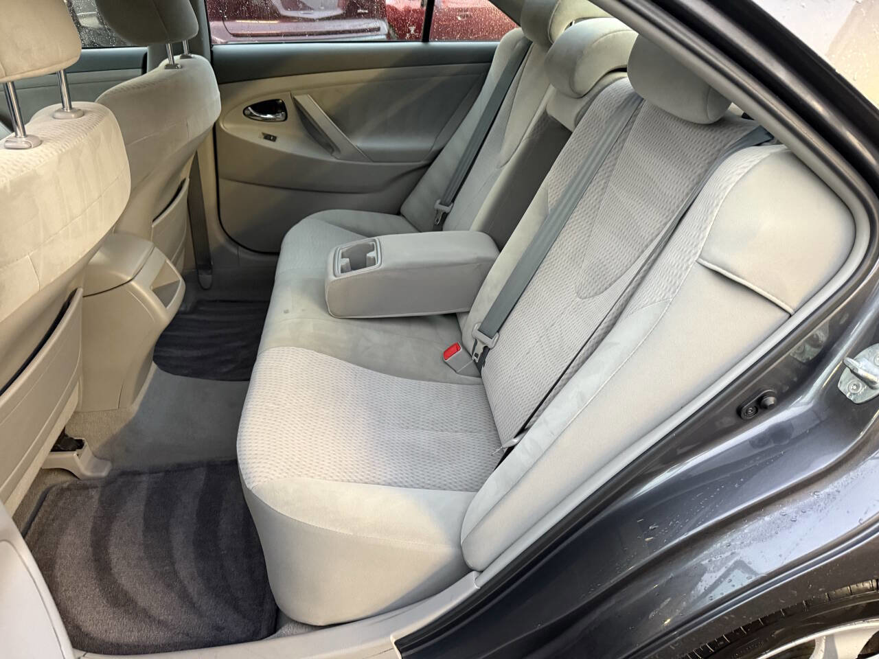 Used 2011 Toyota Camry LE w/ LE Extra-Value Pkg image 13