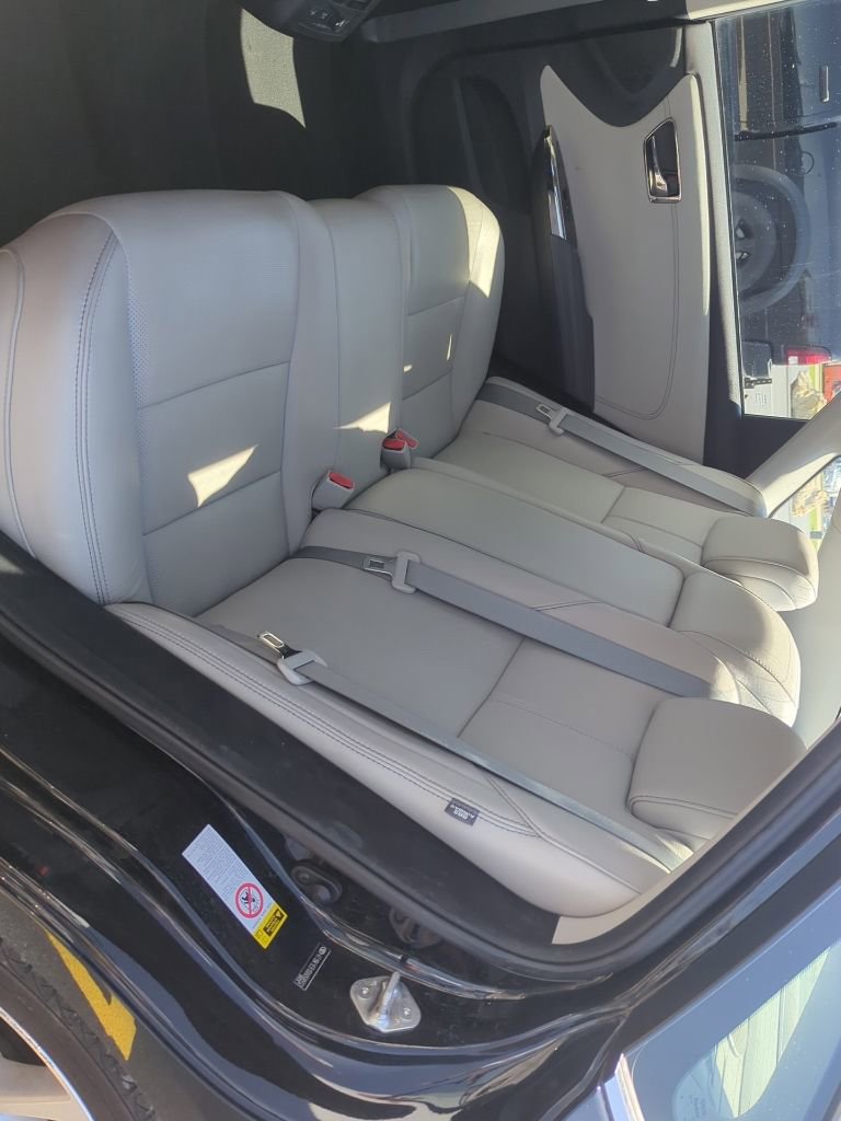 Used 2013 Toyota Avalon Limited w/ Technology Pkg FWD image 6