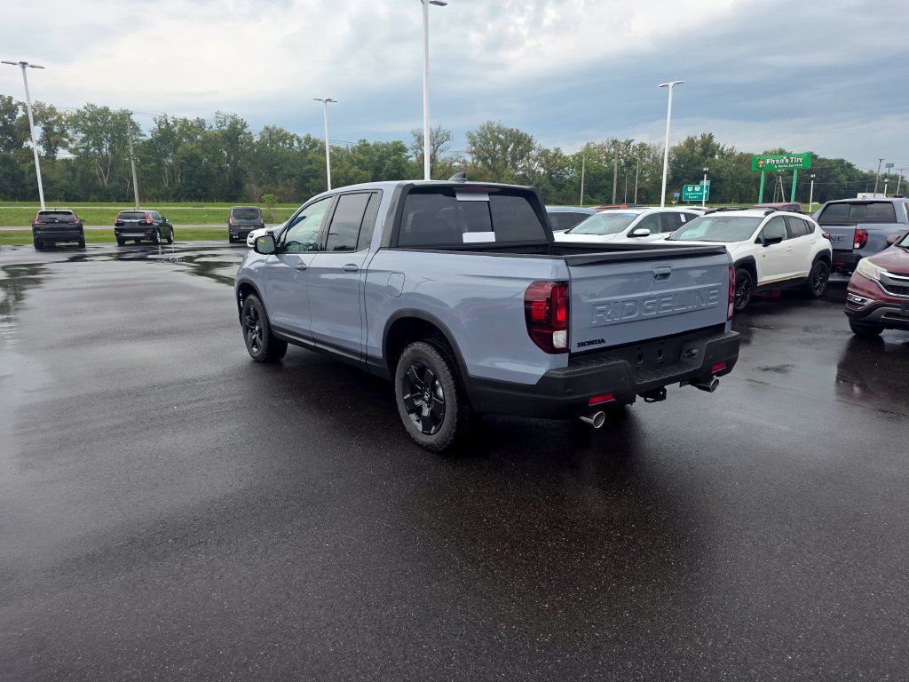 New 2026 Honda Ridgeline Black Edition image 5