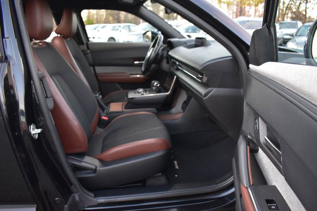 Used 2023 MAZDA MX-30 Electric w/ Premium Plus Pkg image 17