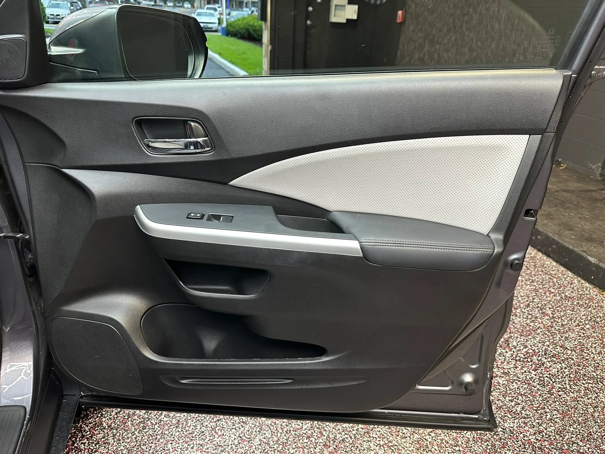 Used 2015 Honda CR-V Touring image 35