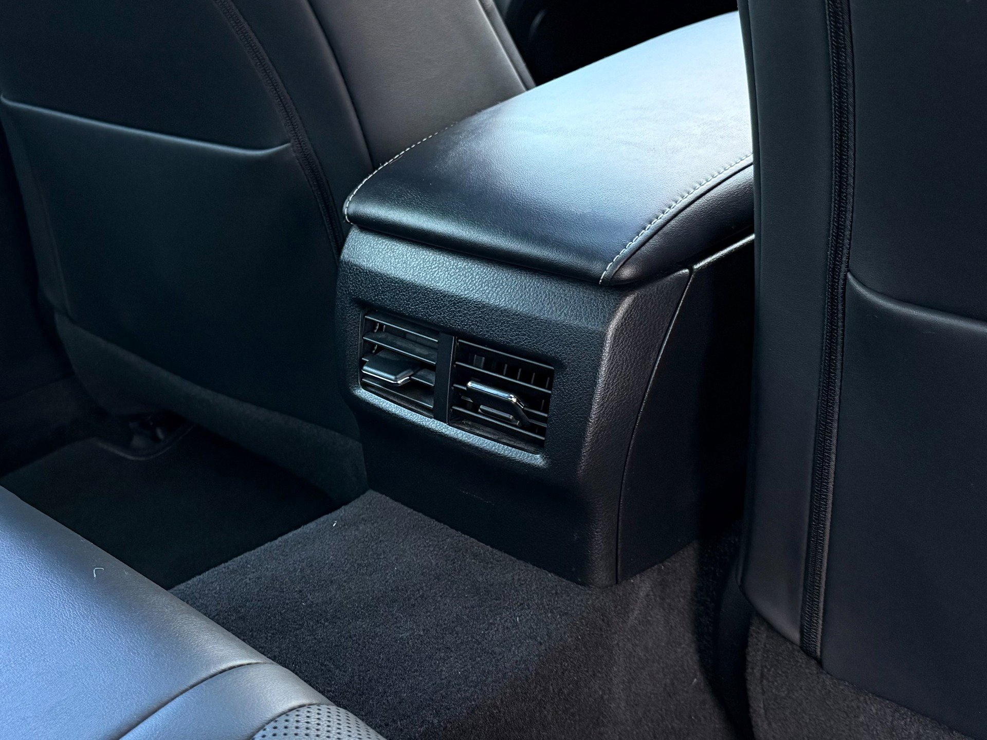 Used 2022 Lexus IS 350 F Sport image 26