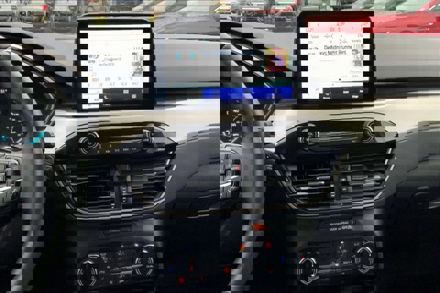 Used 2022 Ford Escape SE w/ Convenience Package image 5