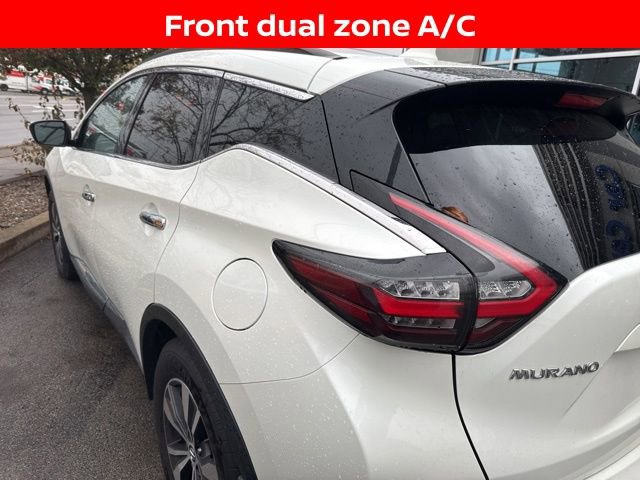 Used 2019 Nissan Murano SV image 2
