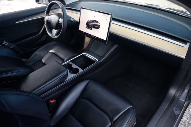 Used 2023 Tesla Model 3 Standard Range RWD image 18