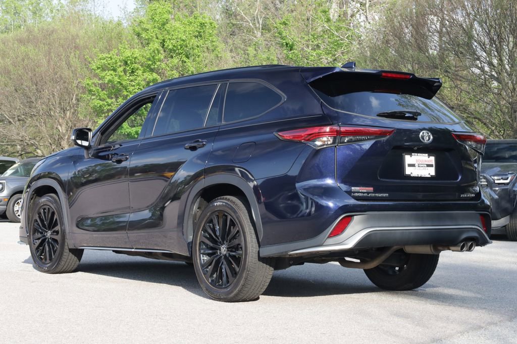 Used 2023 Toyota Highlander XSE image 4