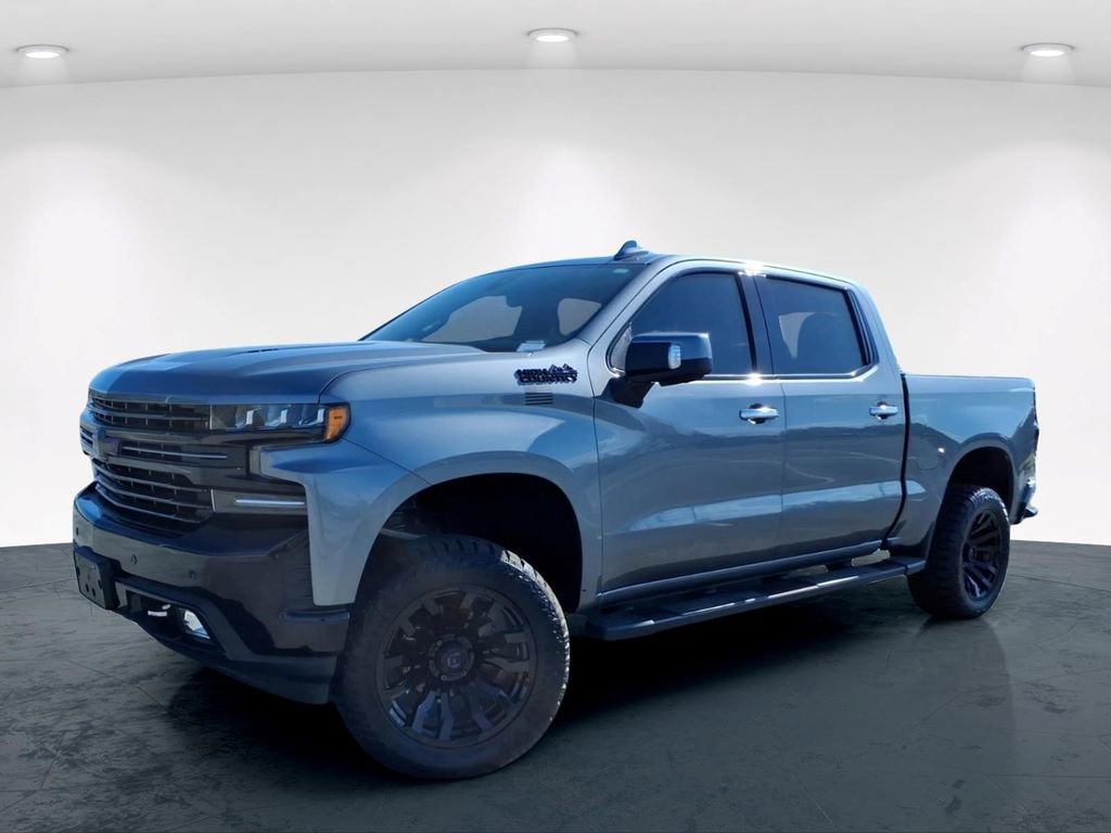 Used 2019 Chevrolet Silverado 1500 High Country w/ Technology Package AWD/4WD image 2