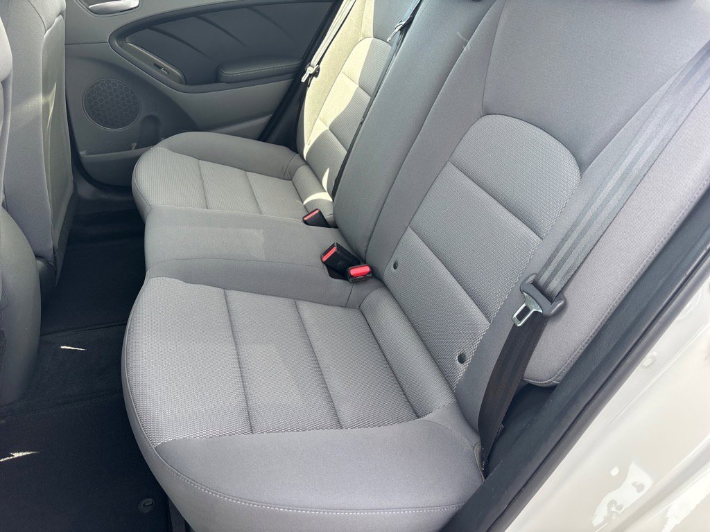 Used 2018 Kia Forte LX image 14