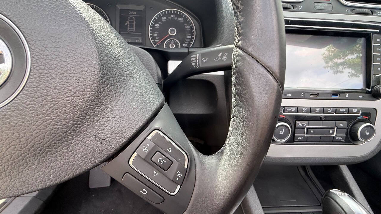 Used 2012 Volkswagen Eos Komfort FWD image 49