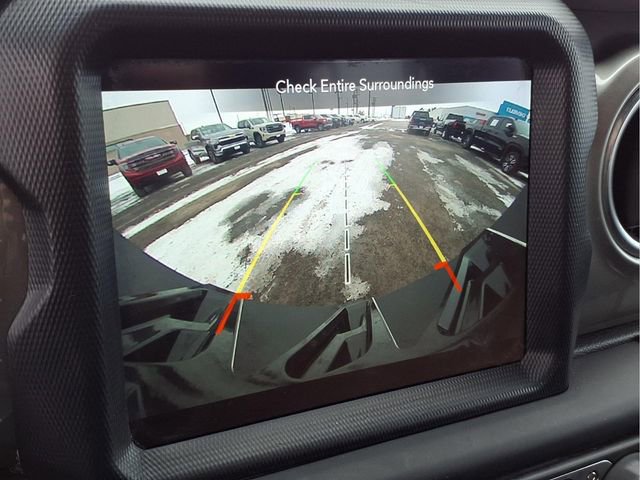 Used 2018 Jeep Wrangler Unlimited Sahara image 5