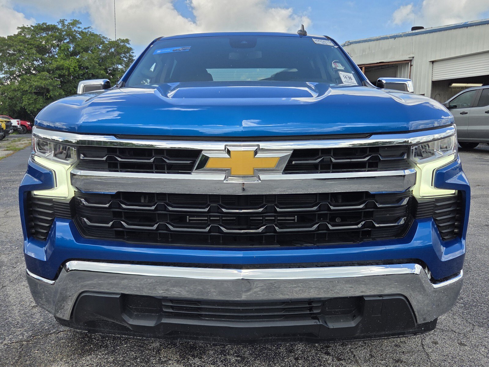 Used 2023 Chevrolet Silverado 1500 LT RWD image 8