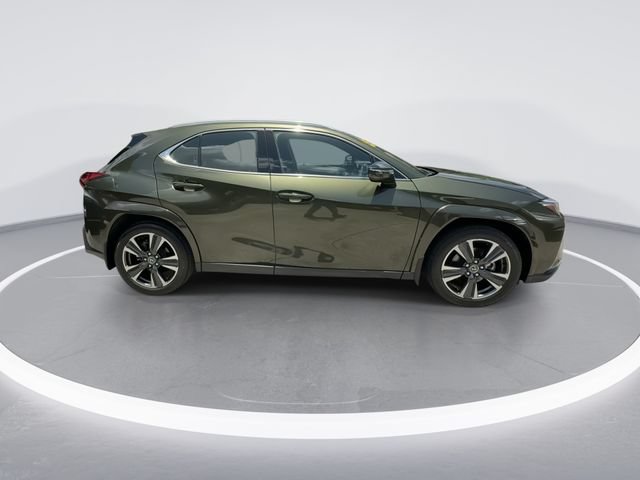 Used 2025 Lexus UX 300h AWD w/ Accessory Package (Z2) image 9