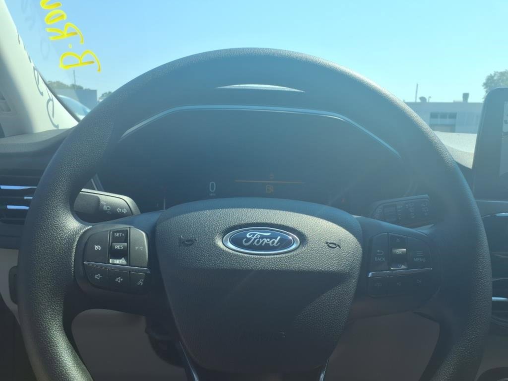 New 2025 Ford Escape Active image 11