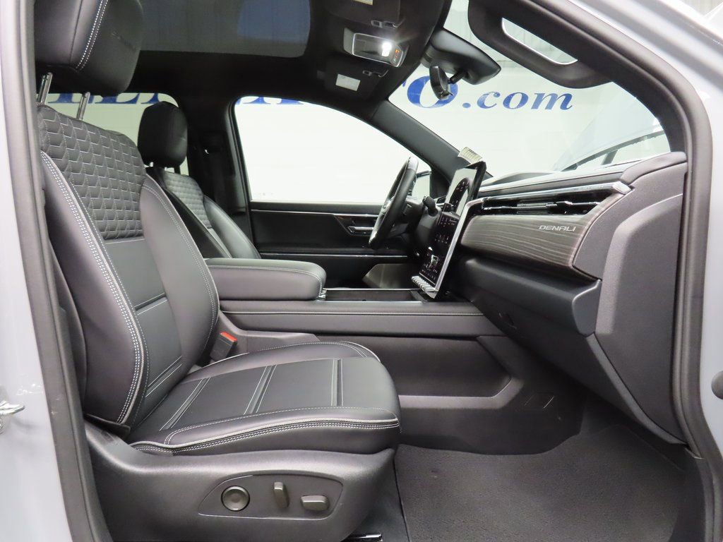 Used 2025 GMC Sierra EV Denali image 33