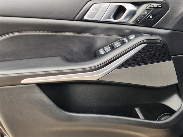 Used 2020 BMW X7 xDrive40i w/ M Sport Package image 22