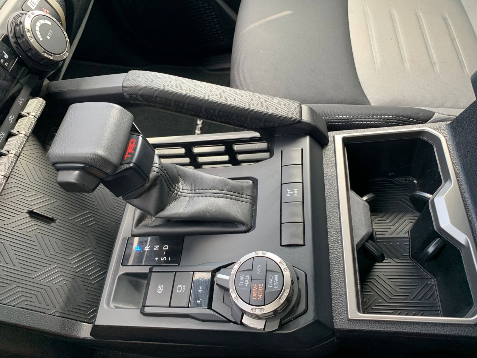 Used 2025 Toyota Tacoma TRD Off-Road image 39