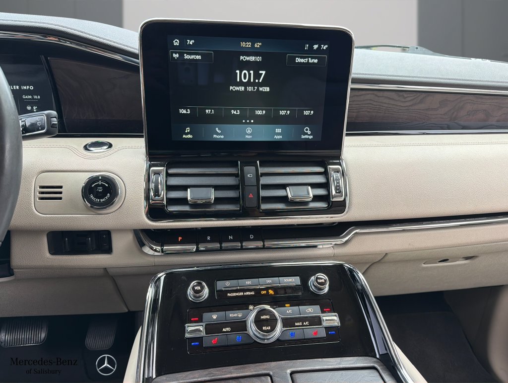 Used 2021 Lincoln Navigator Reserve w/ Luxury Package AWD/4WD image 9