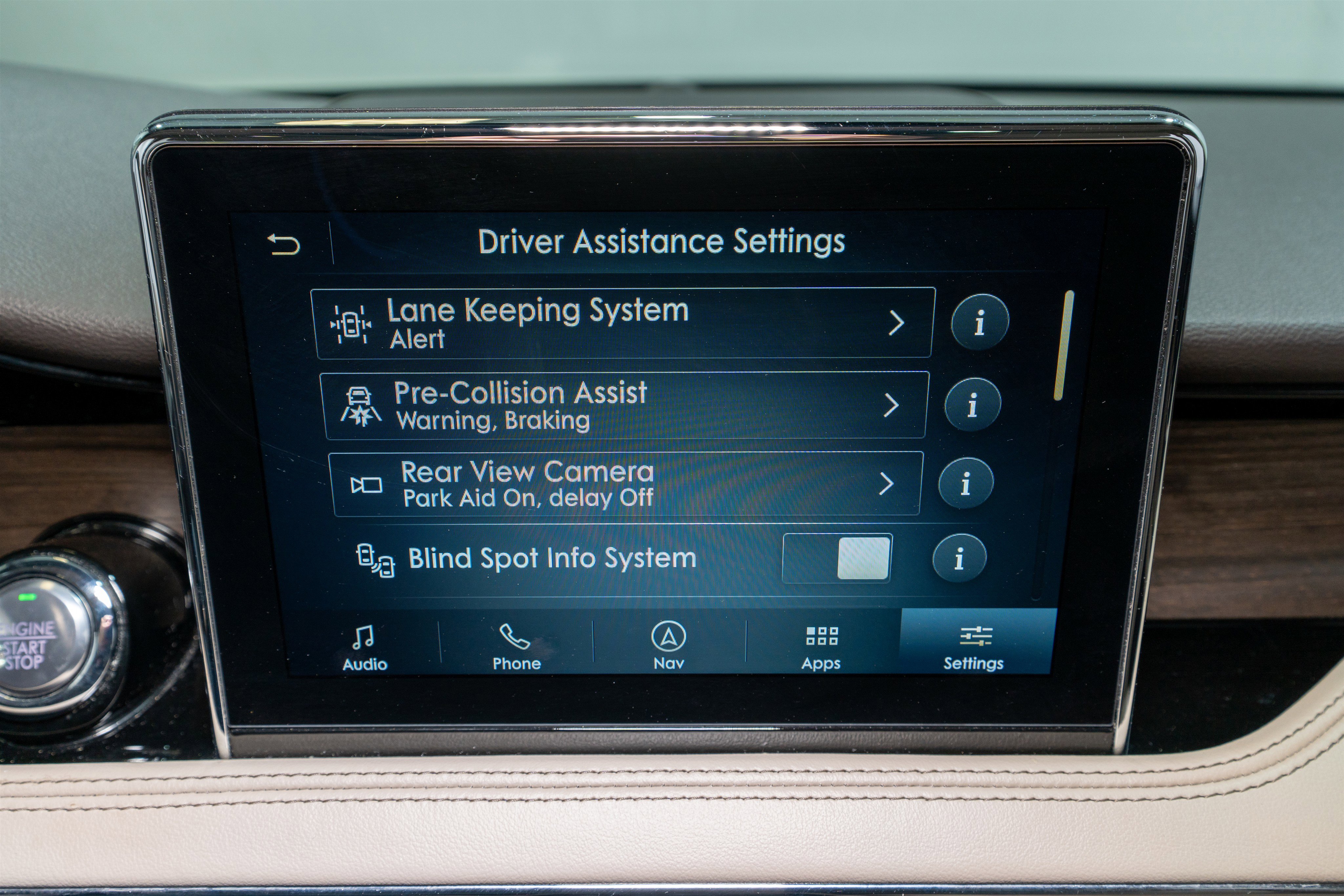 Used 2020 Lincoln Corsair Reserve w/ Elements Package image 22