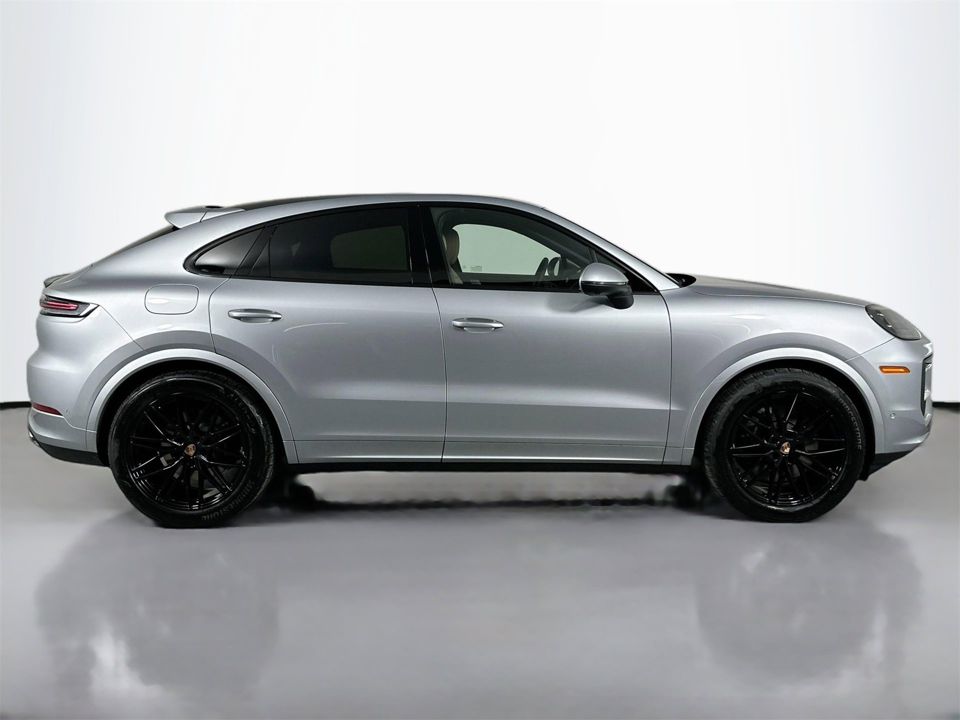 New 2026 Porsche Cayenne Coupe image 8