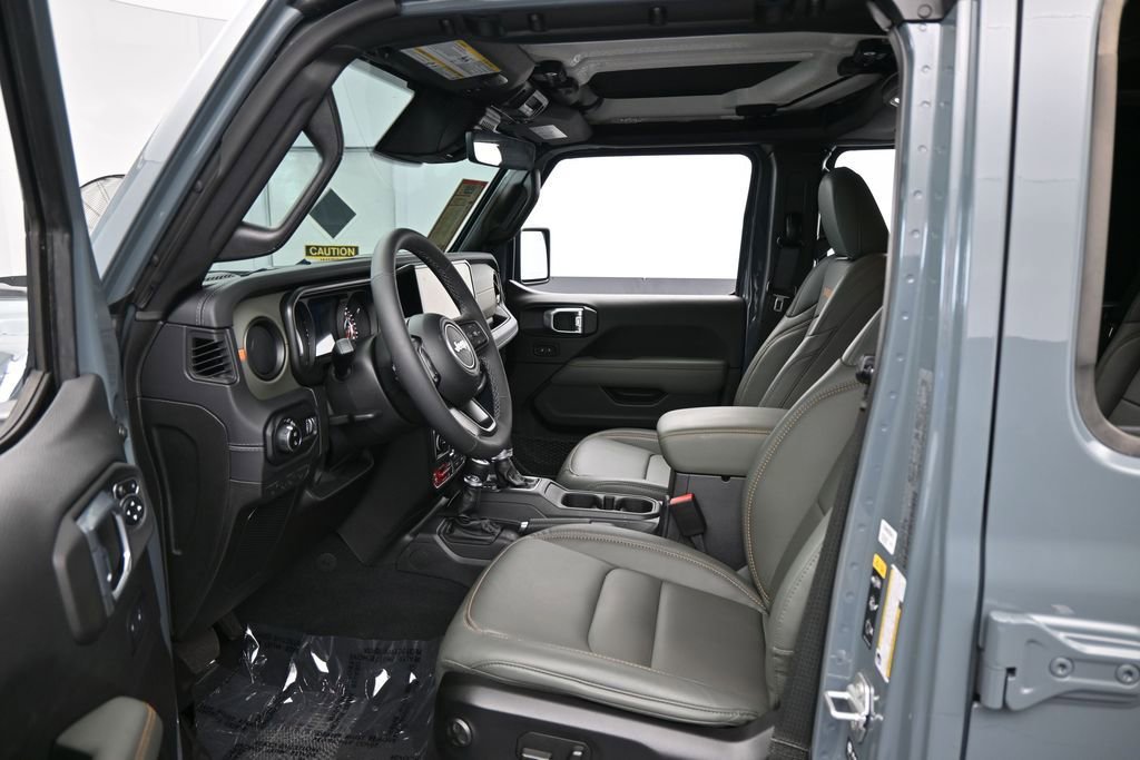Used 2026 Jeep Gladiator Mojave AWD/4WD image 11