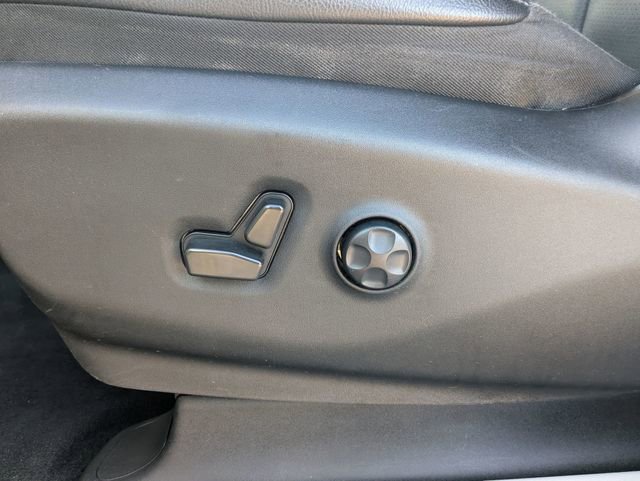 Used 2022 Chrysler Pacifica Touring-L image 14