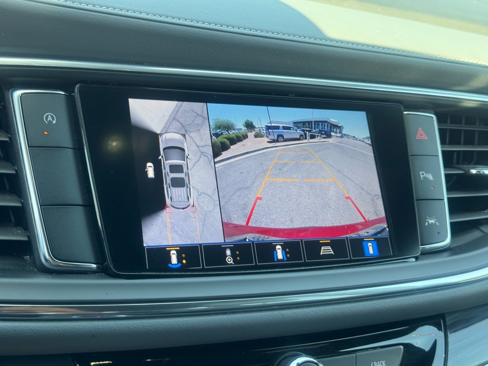 Used 2024 Buick Enclave Premium image 26