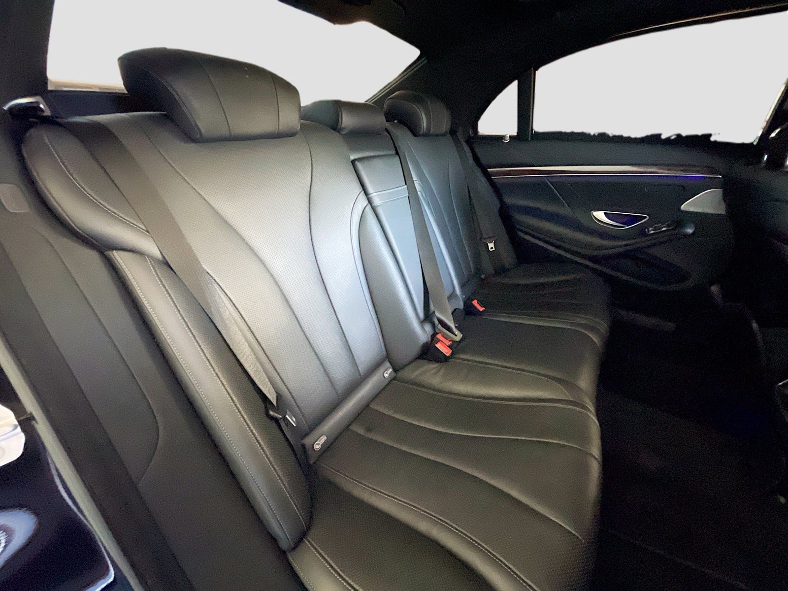 Used 2015 Mercedes-Benz S 550 4MATIC Sedan image 18
