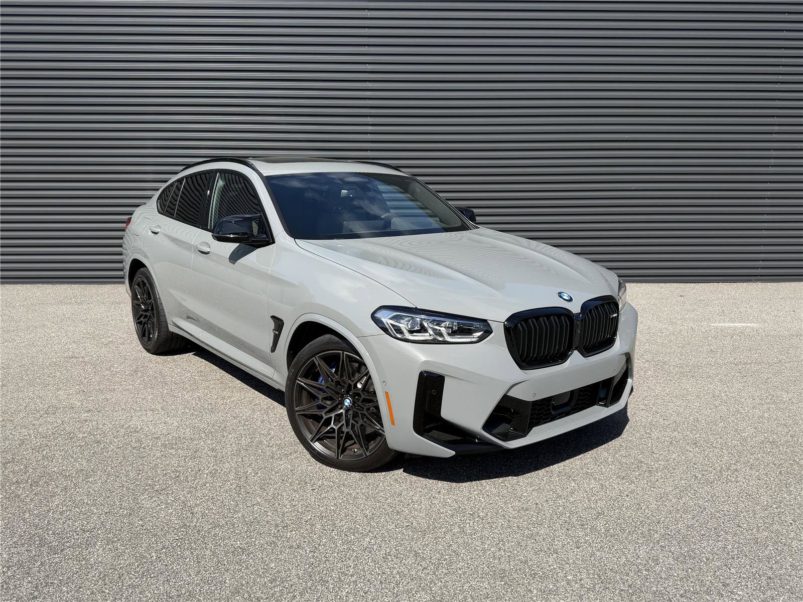 Used 2025 BMW X4 M w/ Competition Package image 7