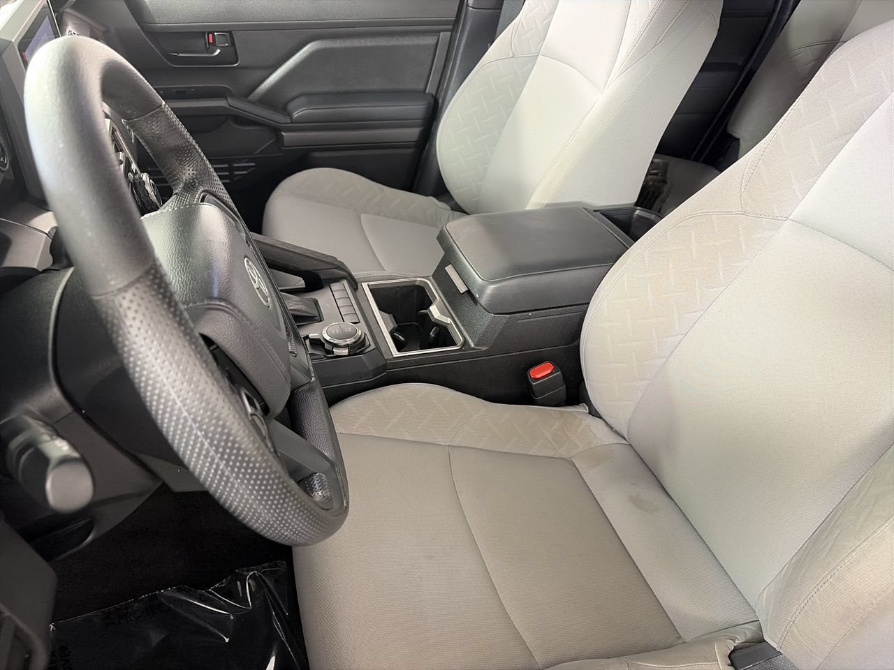 Used 2025 Toyota Tacoma SR5 AWD/4WD image 20