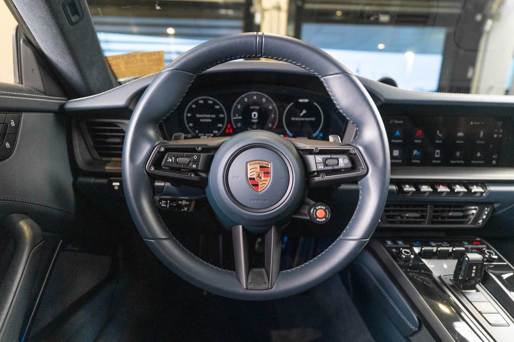 Certified 2025 Porsche 911 Carrera GTS RWD image 35
