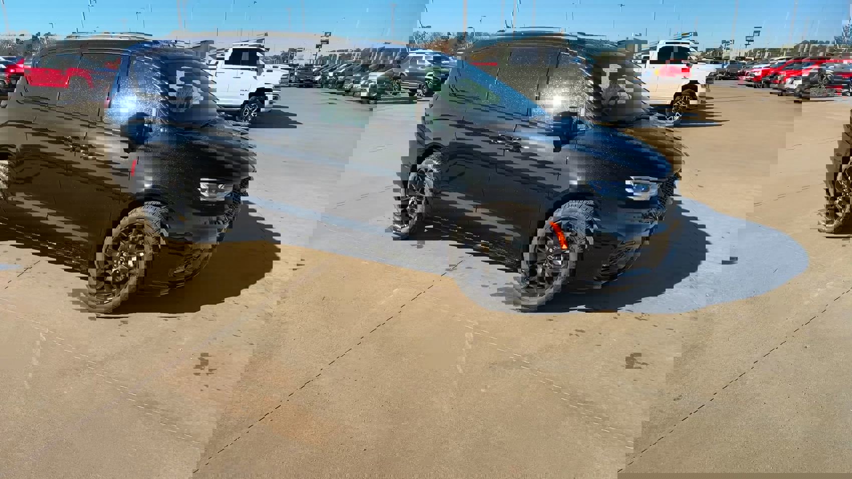 New 2026 Chrysler Pacifica Limited w/ S Appearance Package image 3