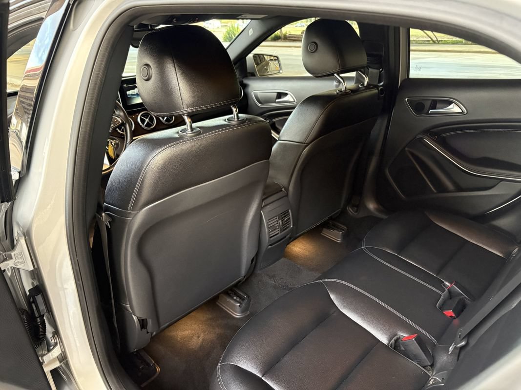 Used 2016 Mercedes-Benz GLA 250 image 21