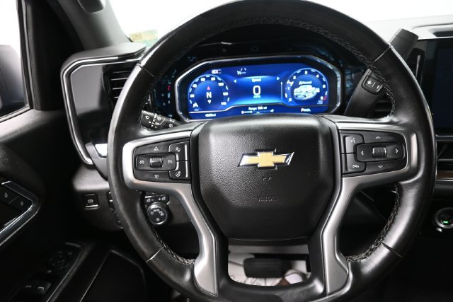 Used 2024 Chevrolet Silverado 1500 LT AWD/4WD image 8