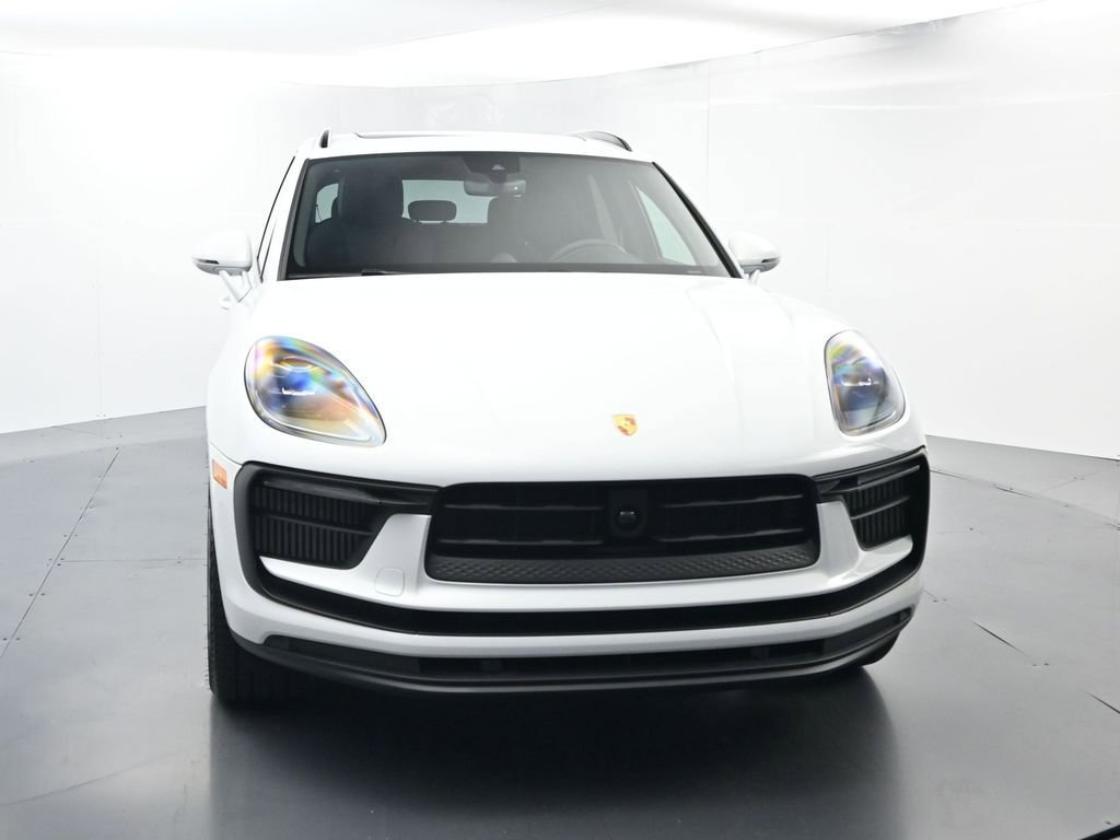 Certified 2026 Porsche Macan S image 18