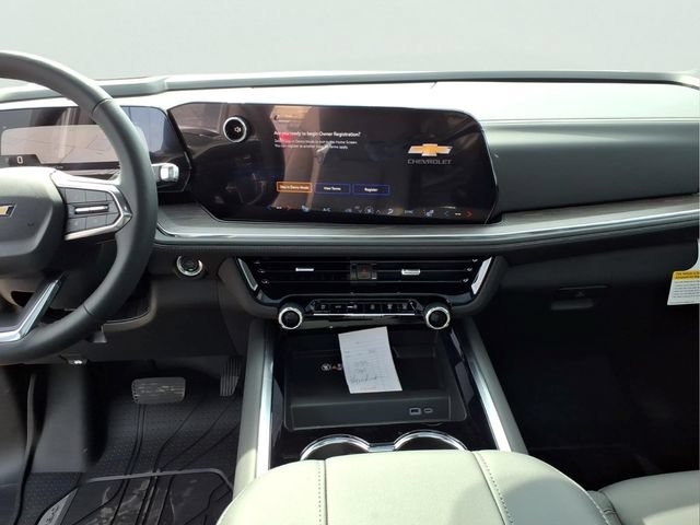 New 2026 Chevrolet Suburban LT w/ Comfort Package AWD/4WD image 13