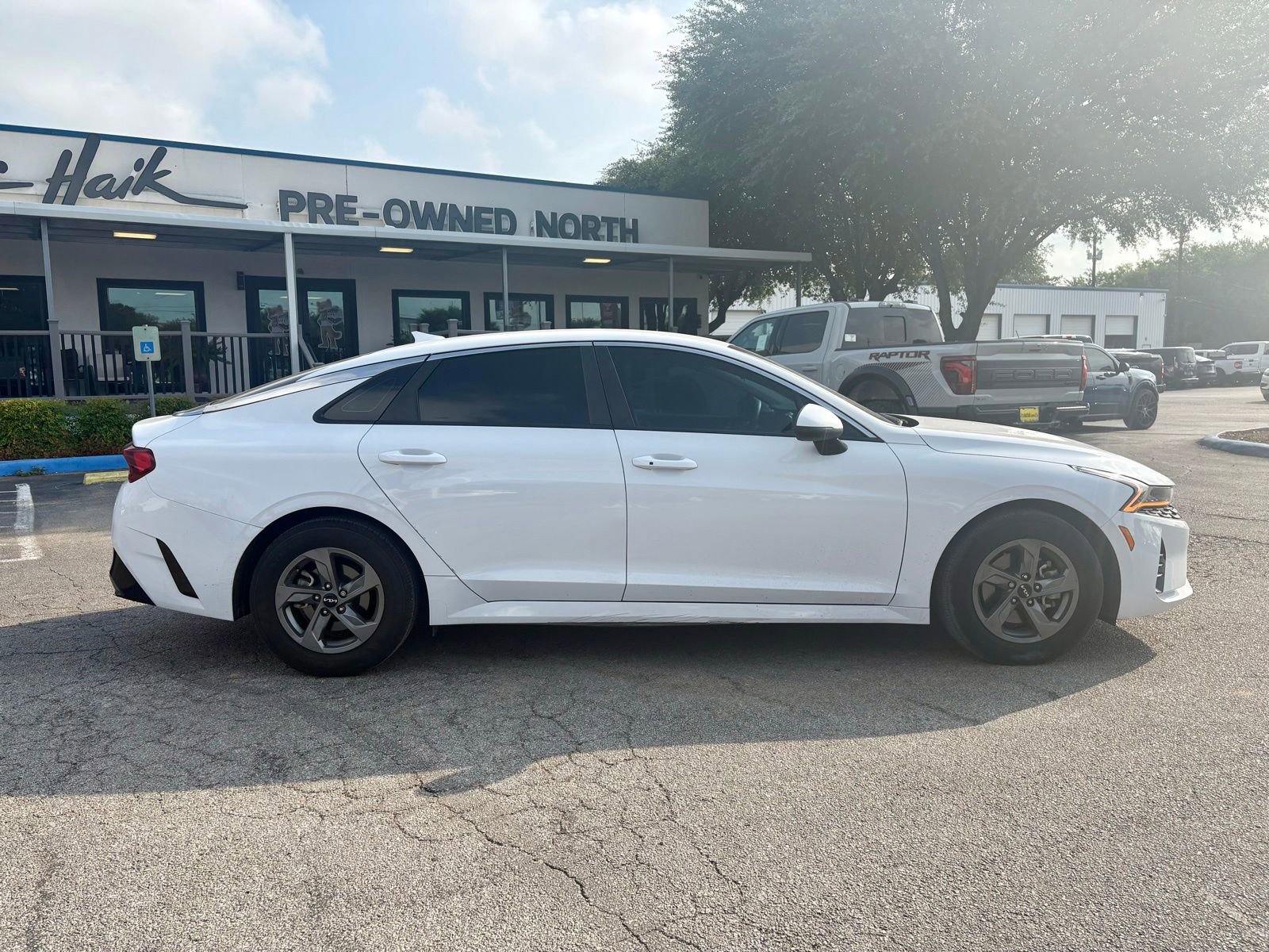Used 2024 Kia K5 LXS FWD image 2