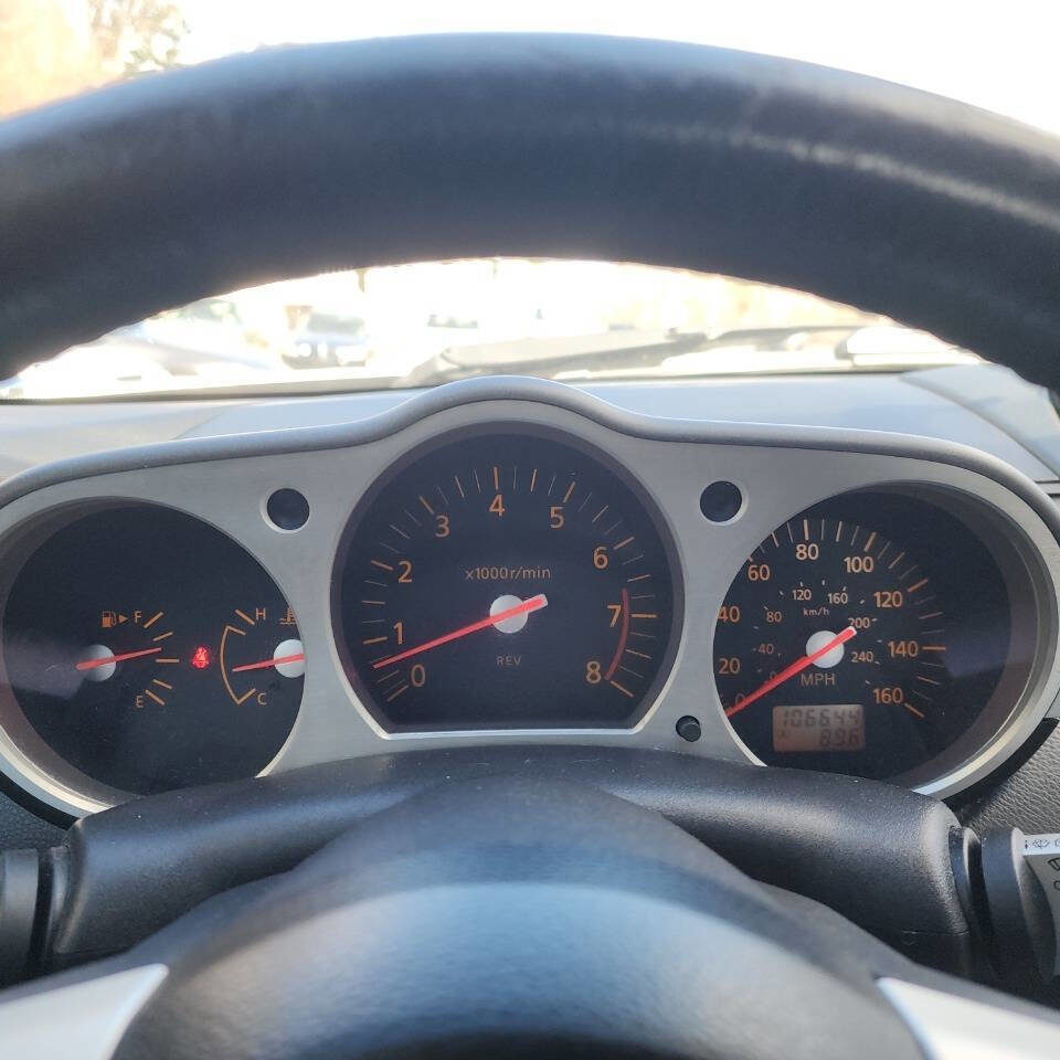 Used 2003 Nissan 350Z Enthusiast RWD image 9