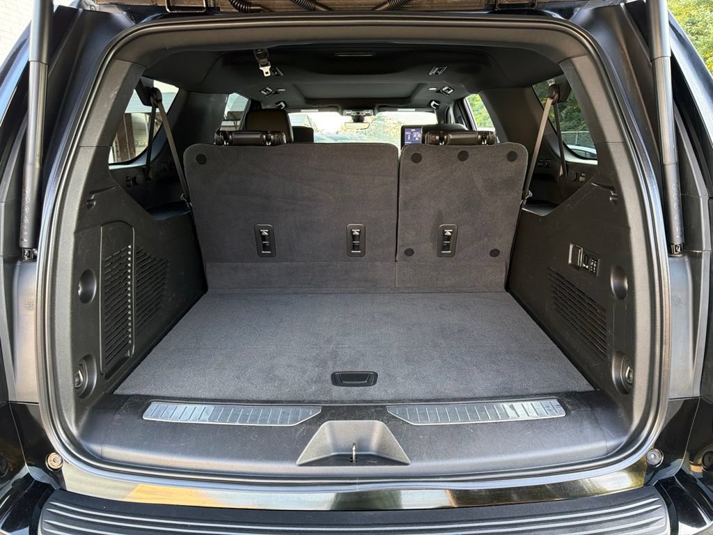 Used 2021 Chevrolet Suburban High Country w/ Premium Package AWD/4WD image 18