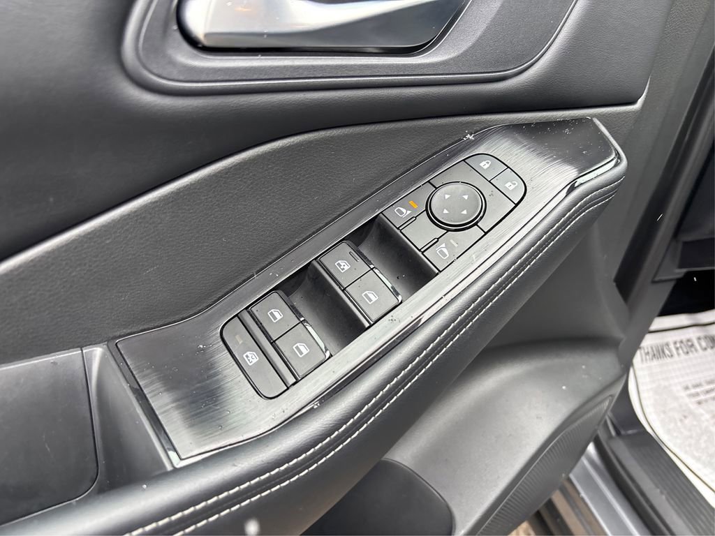 Certified 2025 Nissan Rogue SV AWD/4WD image 34